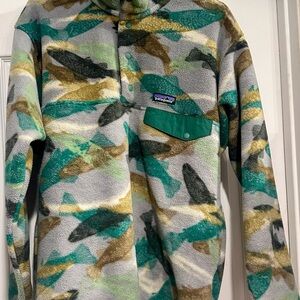 Men’s Patagonia Green and Gray Fleece Jacket